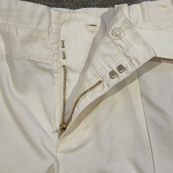 LOFT Herringbone Belted Paper Bag Shorts; Size 4; Color: whisper white - Picture 3 of 11